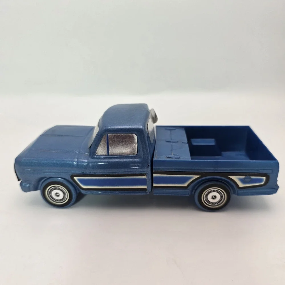 AVON vintage 1973 FORD RANGER After Shave Bottle